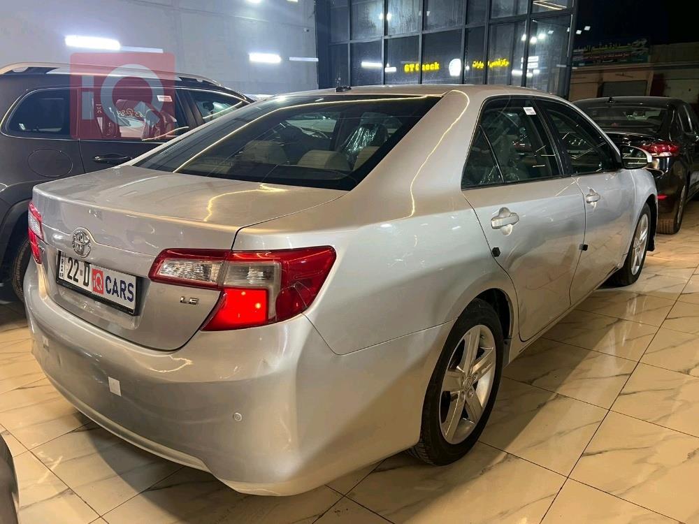 تۆیۆتا کامری